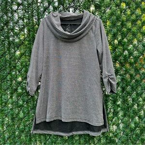 AB Studio Striped Cowl Neck 3/4 Ruched Sleeve Side Slits Top in Gray/Black - XL